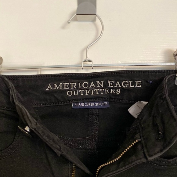 Distressed High Rise Jegging - Picture 5 of 6